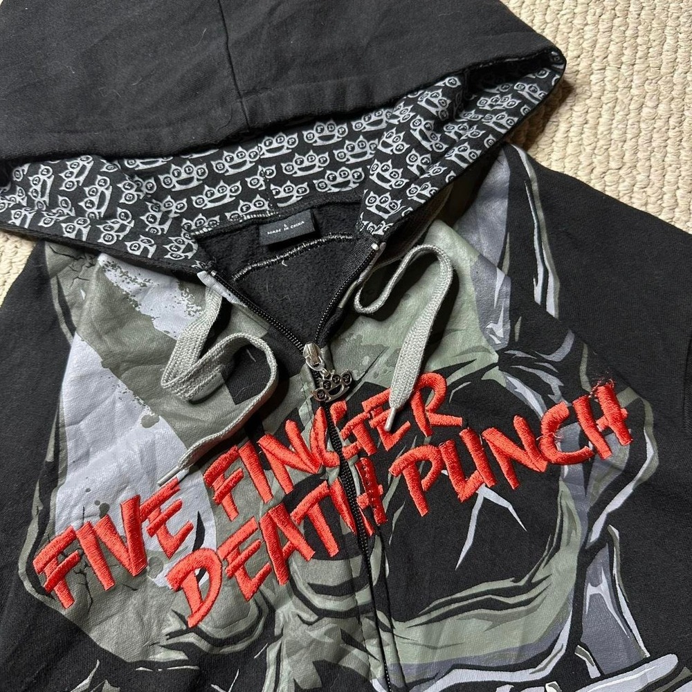 Y2K Vintage 2000s skater grunge Embroidered Five Finger Death Punch skull Hoodie - Picture 3 of 8
